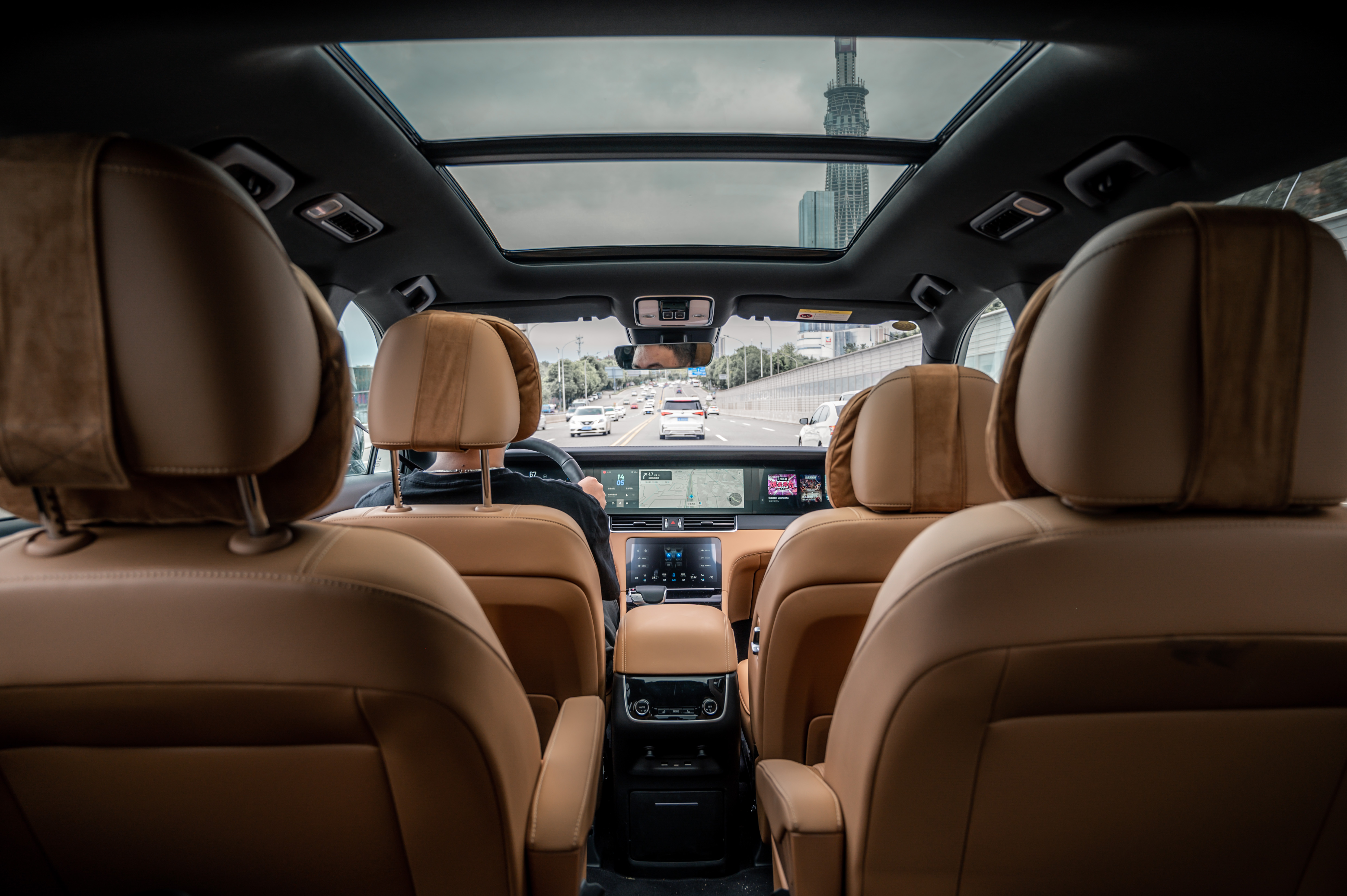 中年人的理想是“理想”，年轻人的理想是什么？