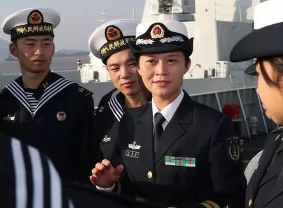 中國首位女艦長！ 從選美佳麗到踏上航母，出征星辰大海帥爆