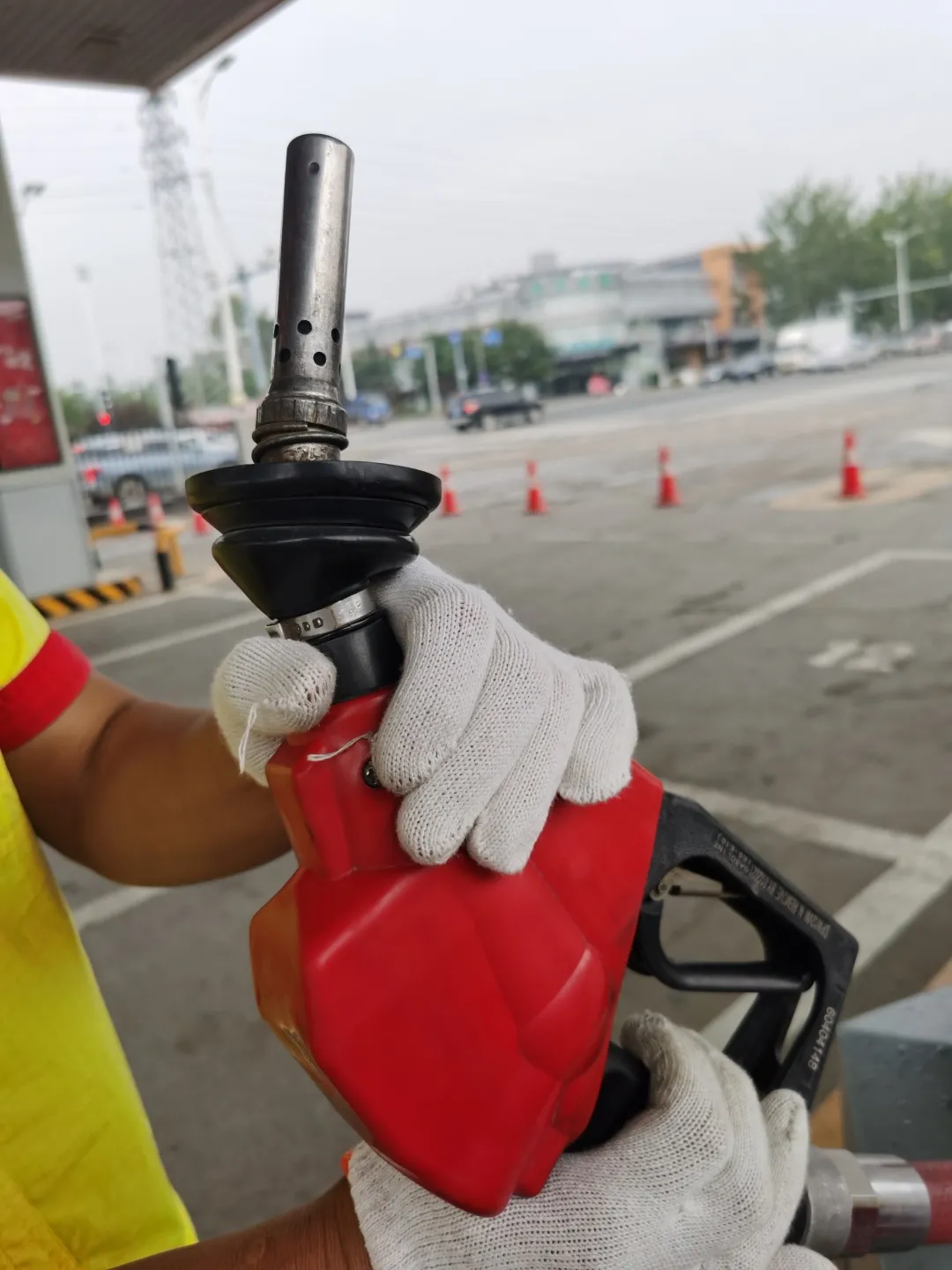 跟着镜头，带你看什么是加油站油气油品执法检查！