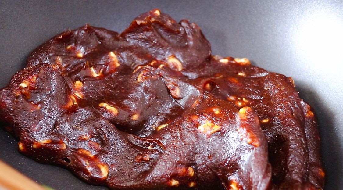 枣糕别再发面了，用纯红枣肉做的枣糕，香甜软糯，比蛋糕还好吃