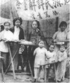 百年香港！靠“解签”成名，香港最火私人道场黄大仙签品哲理中心