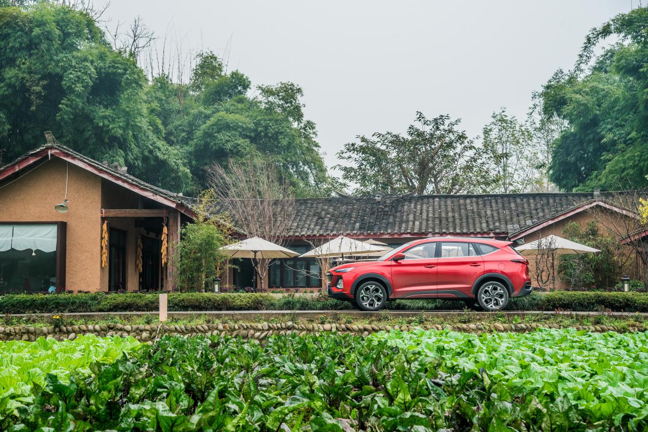 难得洒脱，和思皓X8大六座来一场说走就走的旅行