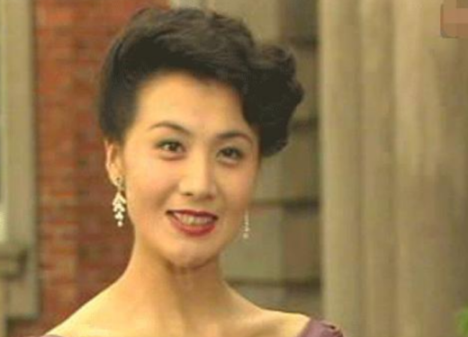 90年代当红女星李媛媛，37岁夺视后，39岁高龄产子，41岁癌症离世