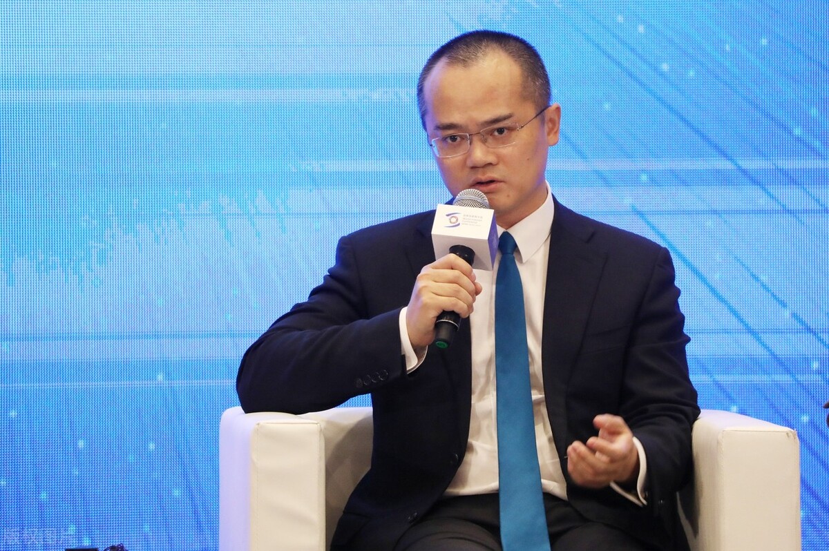 一年的努力要打水漂？王兴暗讽华为后，美团也摊上事了