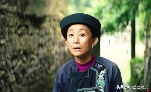 同样是不婚主义，杨丽萍被骂上热搜，56岁的她却