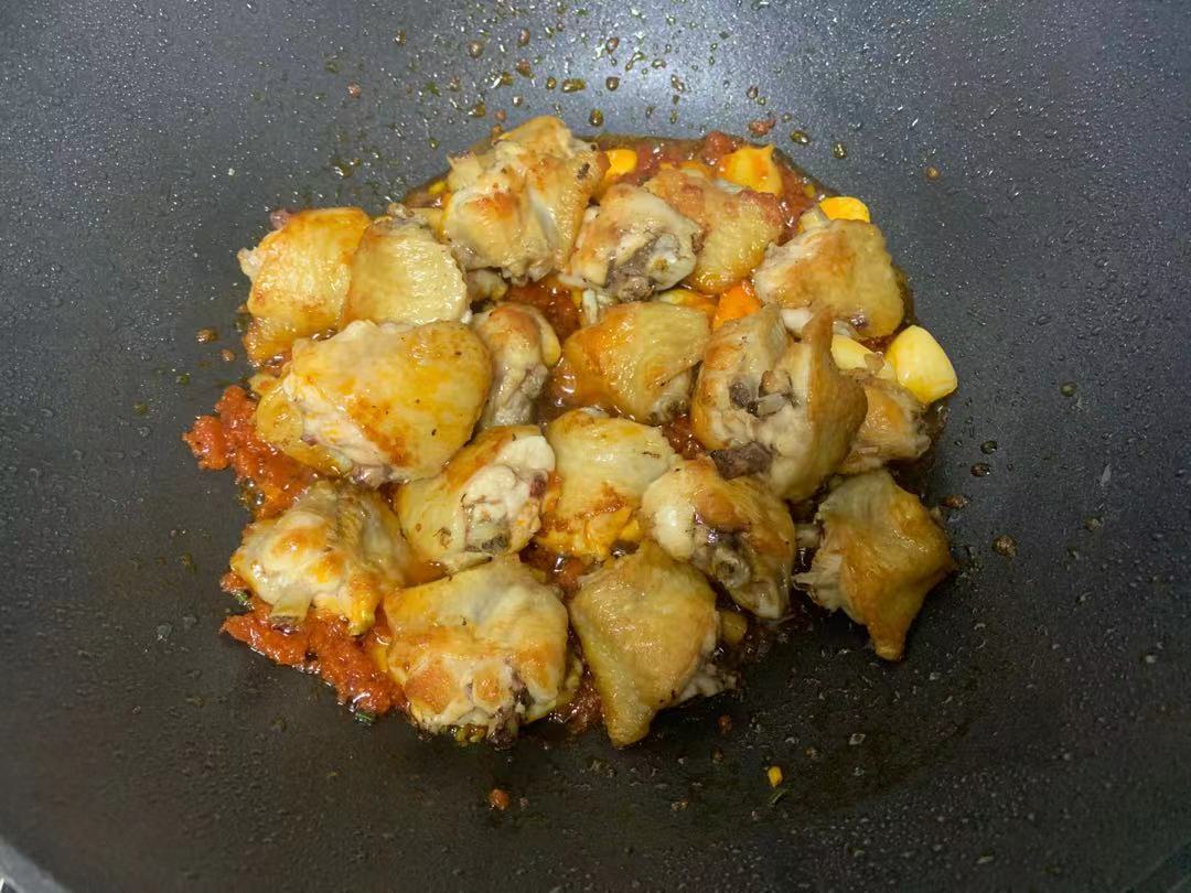 雞翅這樣煮，比可樂雞翅好吃，做法超簡單，孩子天天吵著要我做