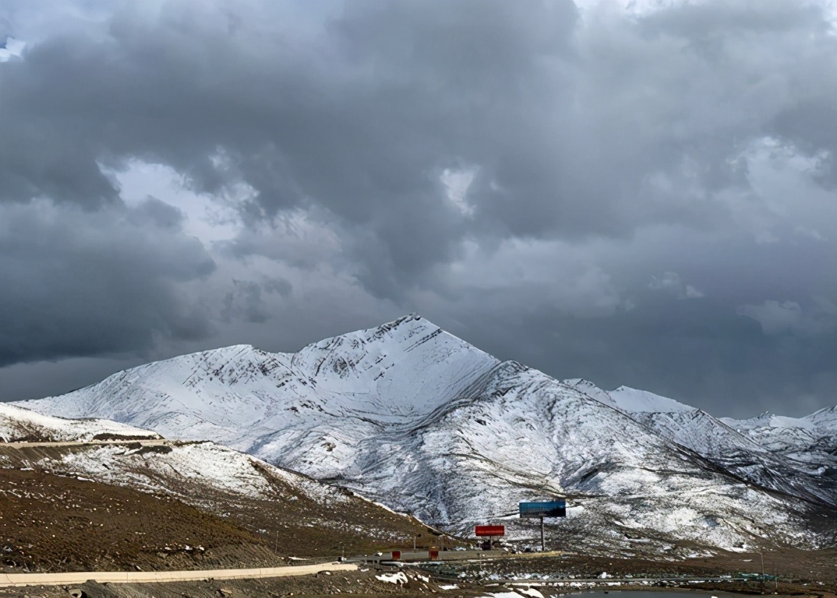 Ding Zhen is not recreational coterie, the Tibetian of Sichuan pleasant Zi that is a pure guileless only groups small