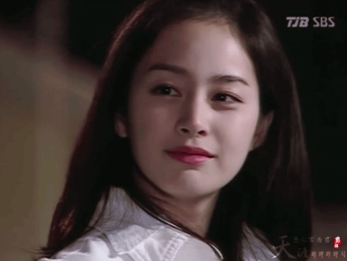 韩国五大神颜美女，为什么成名最早的宋慧乔，