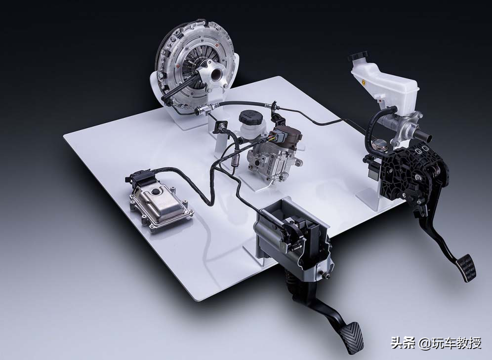 手动挡没有离合器踏板！现代Venue是个什么神仙车