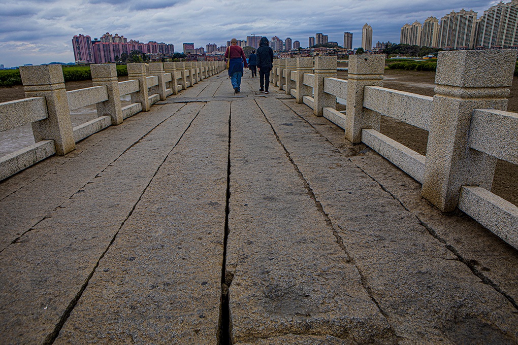 福建泉州的洛阳桥，是中国四大名桥中，唯一免收门票的千年古桥