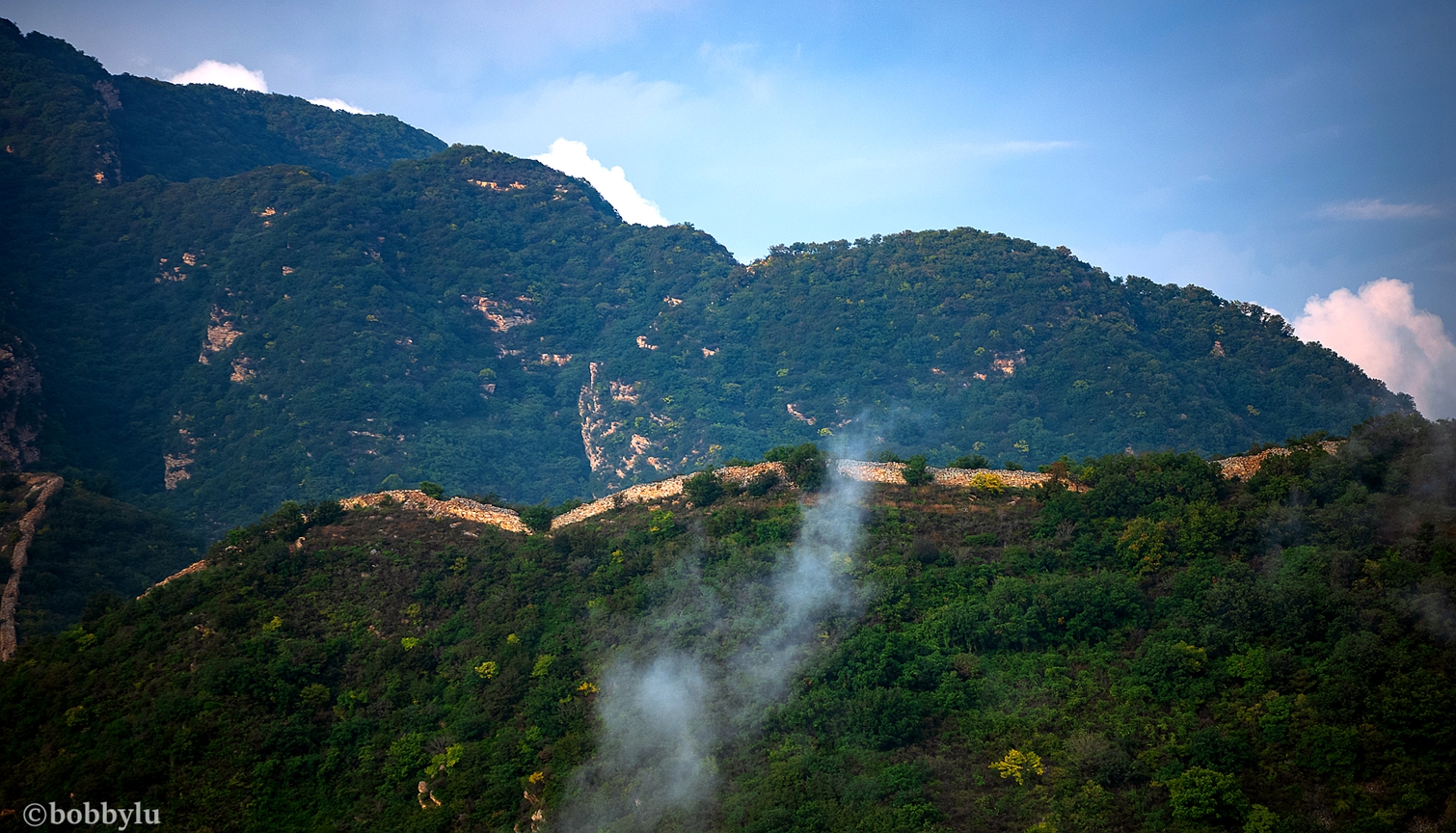 There is a viewing platform that I dare not go to, and there are more magnificent scenery