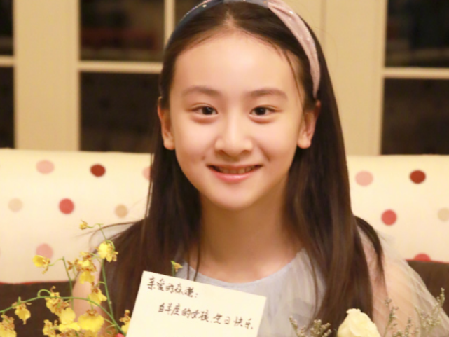 爸爸去哪兒萌娃“整容式”長大，森碟王詩齡成女神，張悅軒成男神