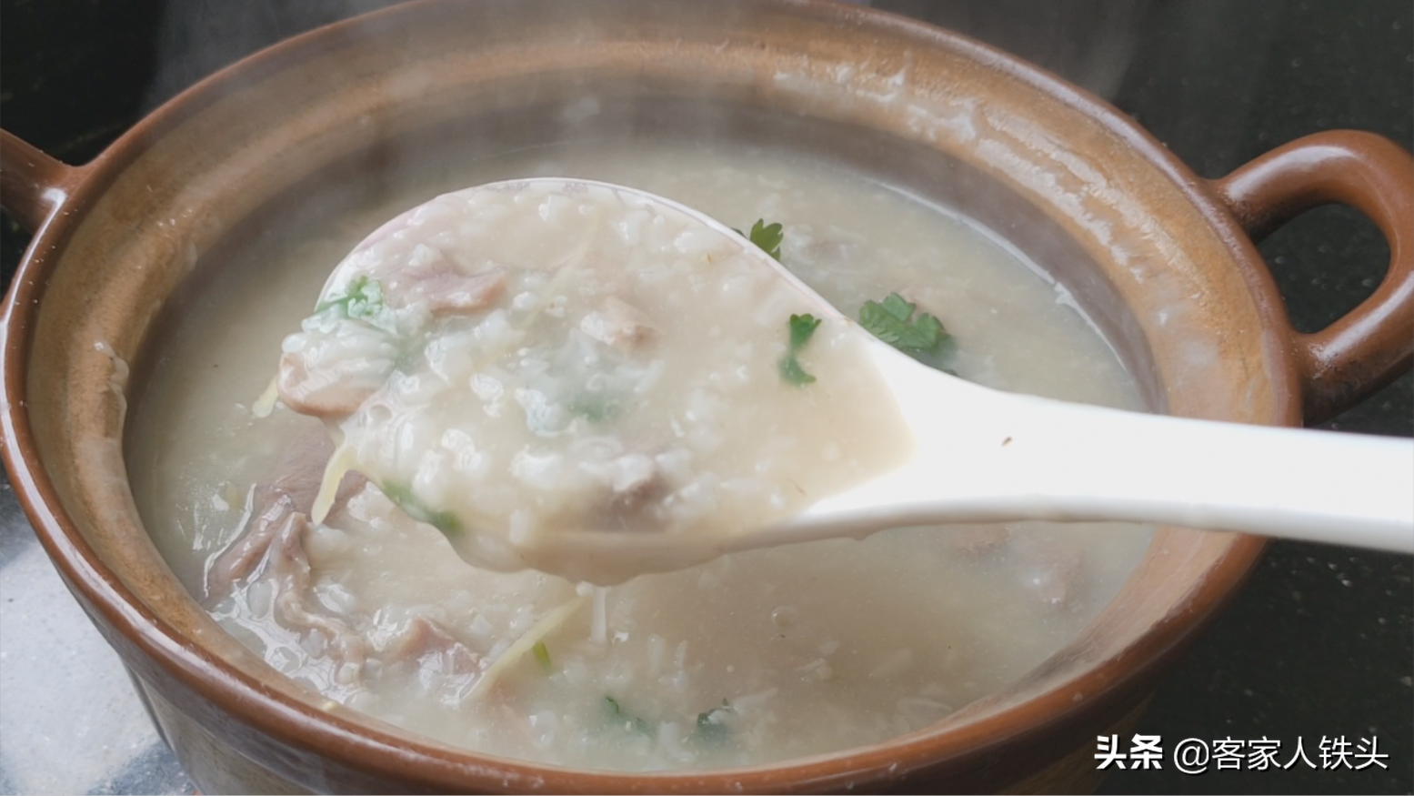 广东特色早餐吃法，天冷最适合吃，鲜香顺滑营养，一周吃3次不腻