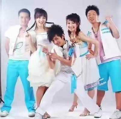 “東北赫本”吳昕的逆轉(zhuǎn)人生和她綜藝?yán)锏?個(gè)緋聞男友