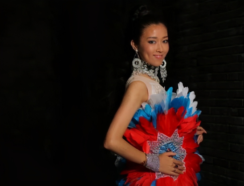 藏族十大美女明星！各个人美歌甜异域性感风情迷人