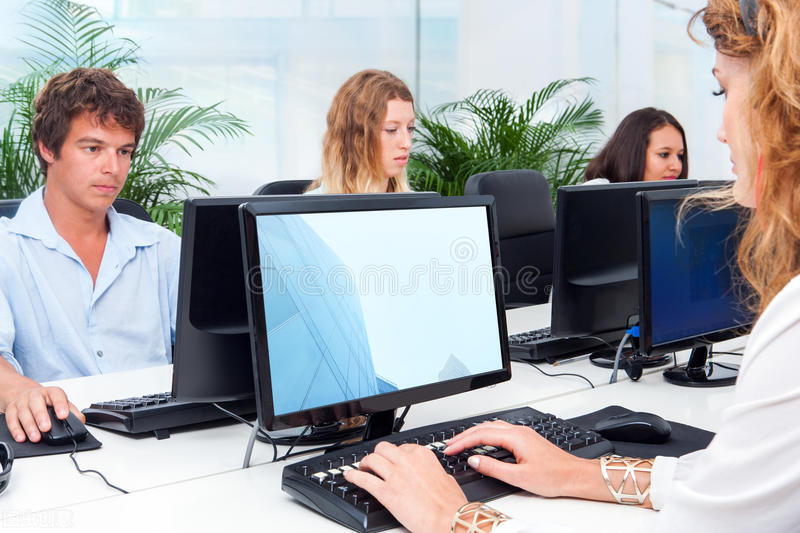 培训机构学员考勤管理系统如何做好学员考勤？