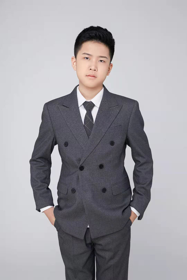 高琦担任2021河南全明星春节联欢晚会小主持