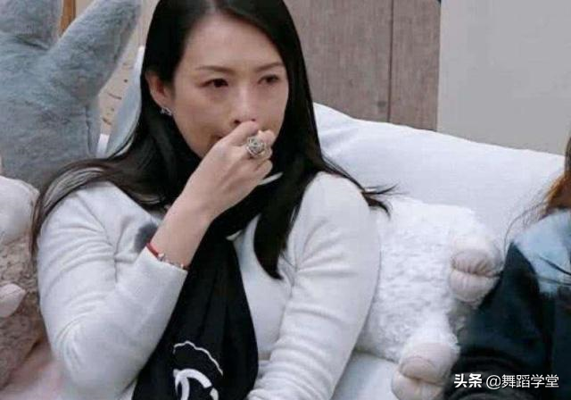 章子怡素颜曝光，这和普通人有什么区别？网友