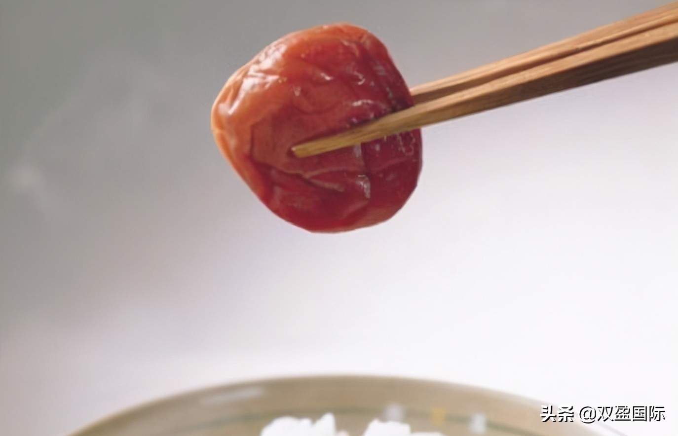 Why is there always a plum in Japan?It turns out that there are still