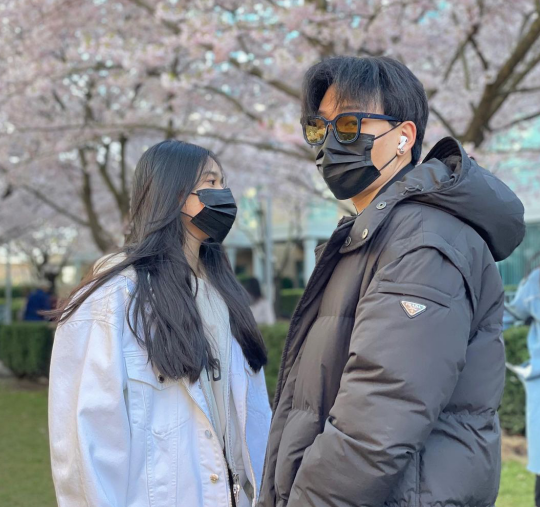 Chen Kun exposure of doubt of amour of 19 years old of sons, cummer chin is alike in spirit Zhou Xun, strange mother status is to confuse up to now