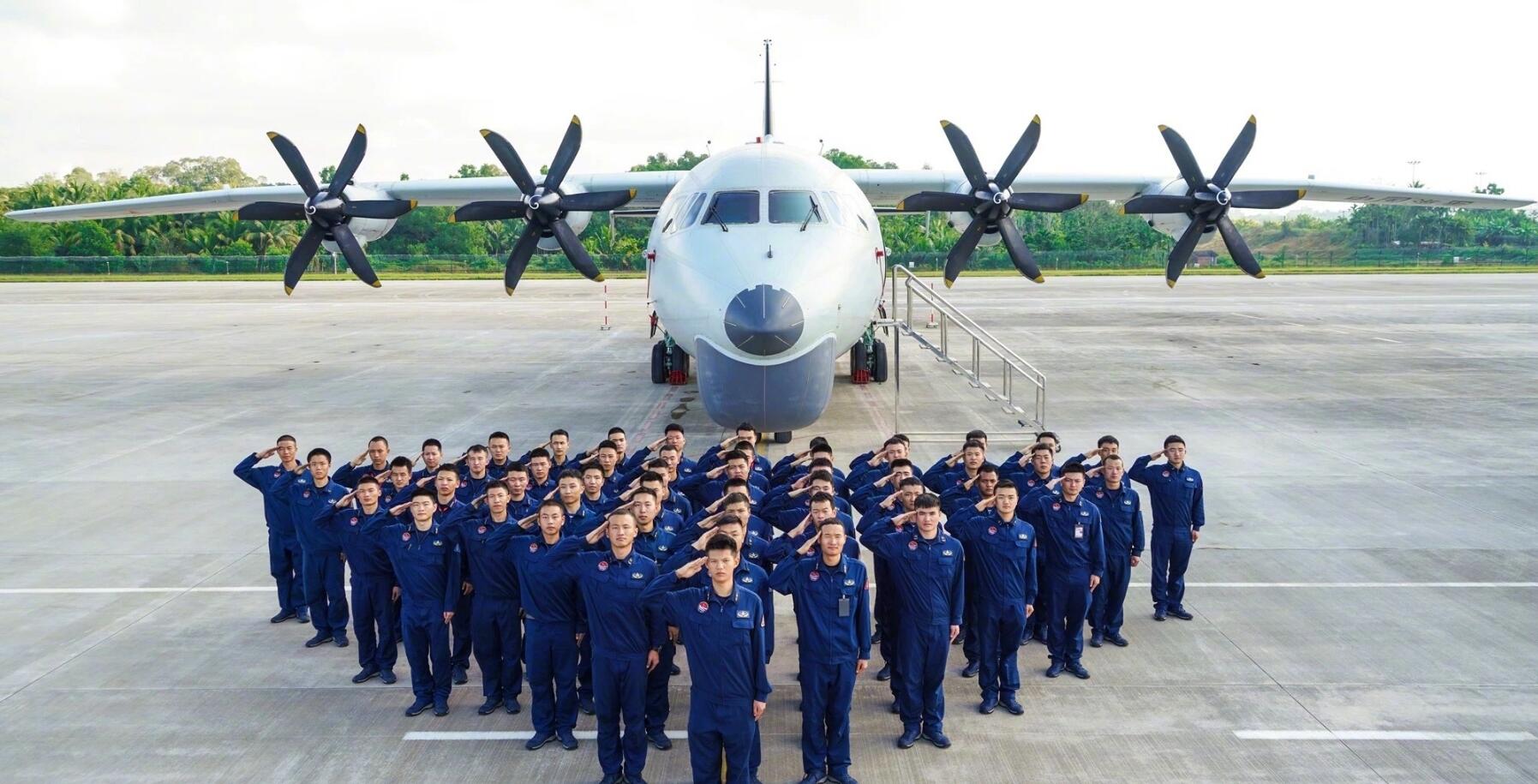 ��Ǳ200�������أ�20ö��Ǳ���װ���أ������Ϻ�ר�˺�Ǳͧ