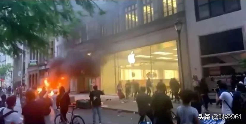 全球都在“抢”iPhone