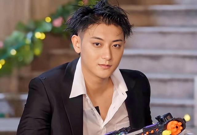 Huang Zitao shouted at Wu Tong, why not invite his son and daughter to ...