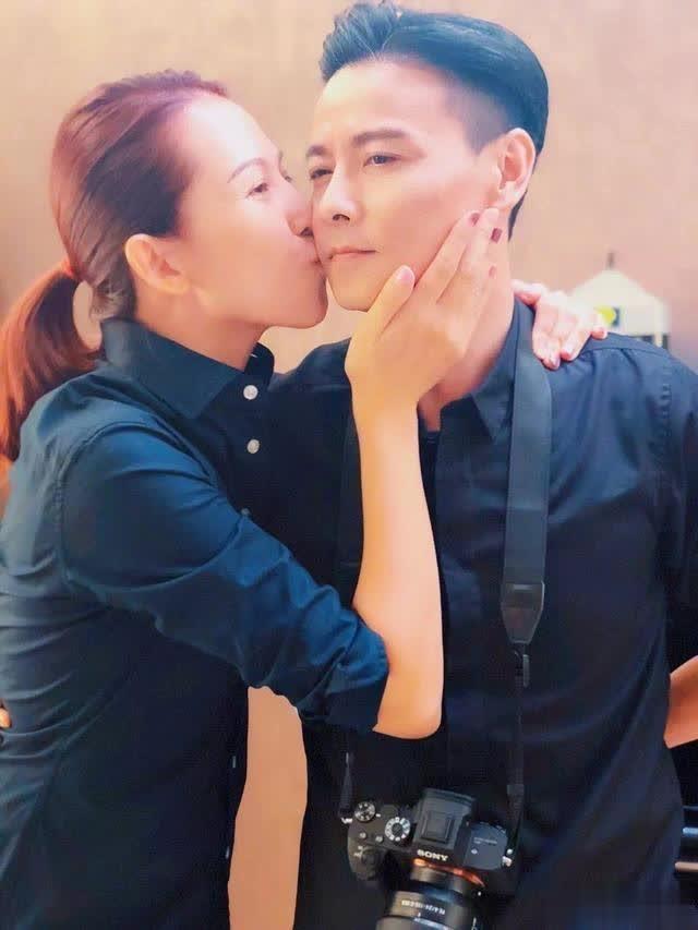 蔡少芬帶兒女做麵包個個顏值高，住宅逼仄5口人沒多少活動空間