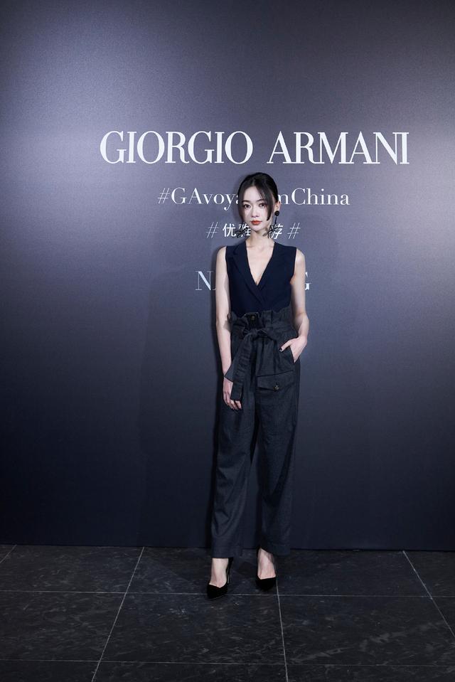 How did Wu Jinyan so thin?Although wearing a deep V top has "skinny beauty", it is