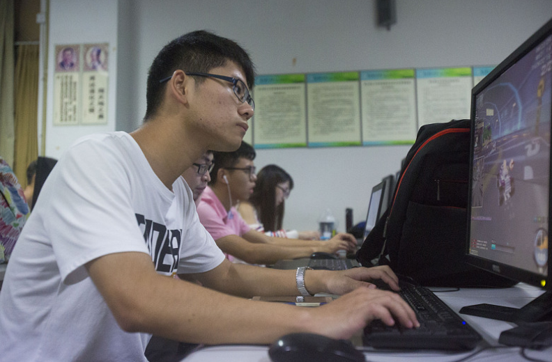 娱乐圈中的学霸赵今麦，课堂笔记被曝光，字迹不输印刷体