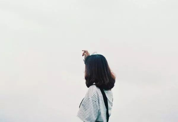看淡一切无所谓的说说，句句经典，让人瞬间醒悟图片