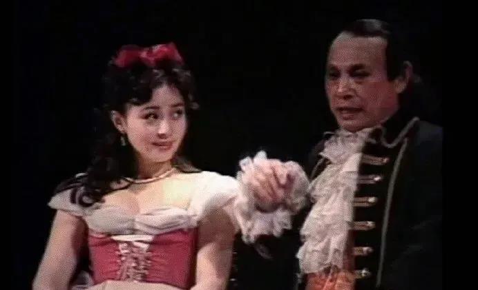 赵本山哭了，和宋丹丹的恩怨始末，他会后悔吗