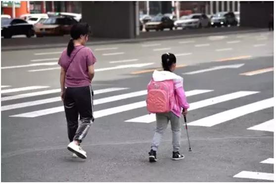 废掉一个孩子最快的方式，就是过度鼓吹快乐教