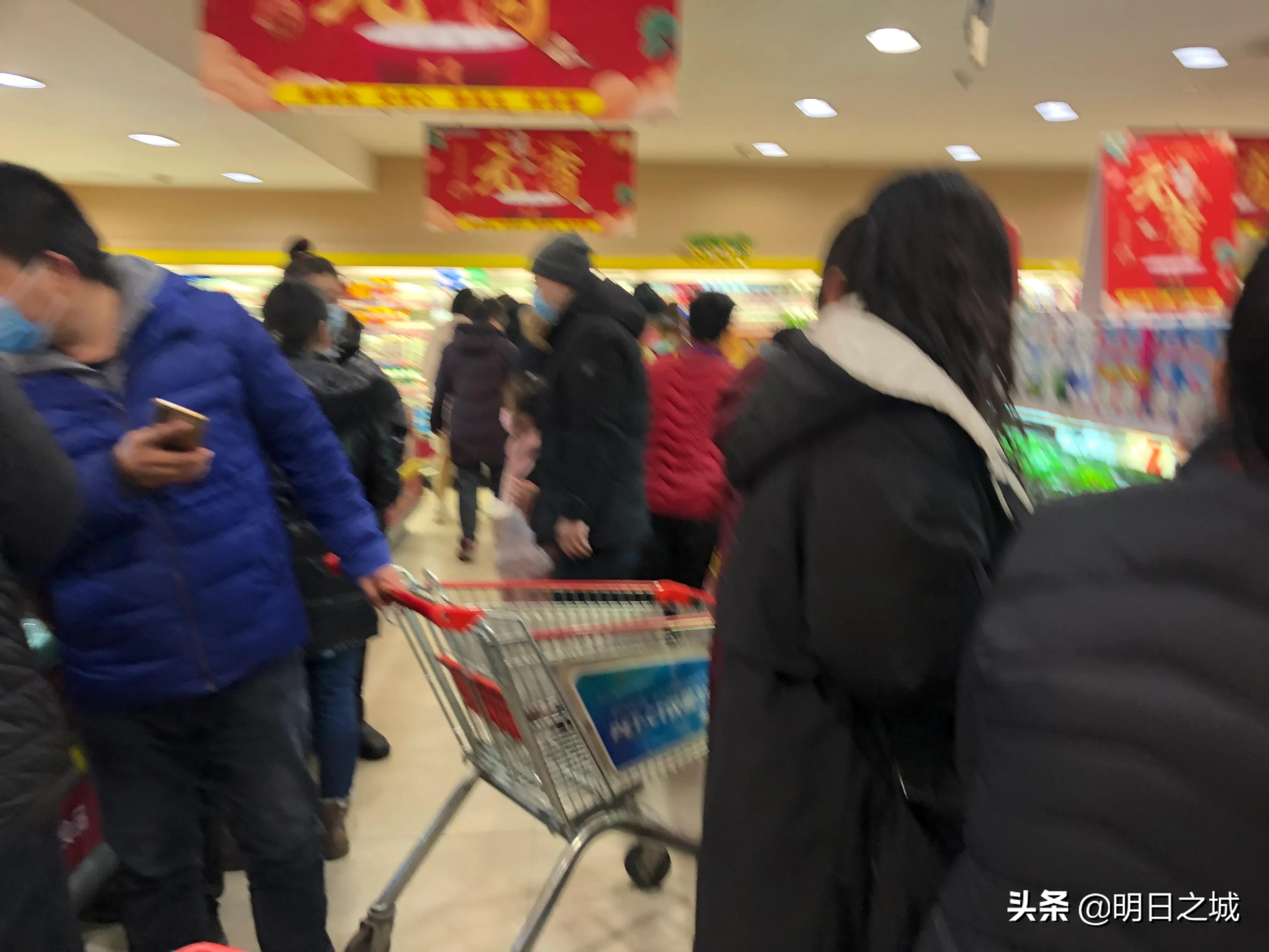 Eve of festival of lanterns, this supermarket stuffed dumplings masse of glutinous rice flour served in soup sells Changchun mad! 