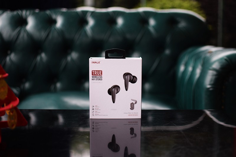 搭载10MM复合振膜 iWAKL魔音半入耳蓝牙耳机体验