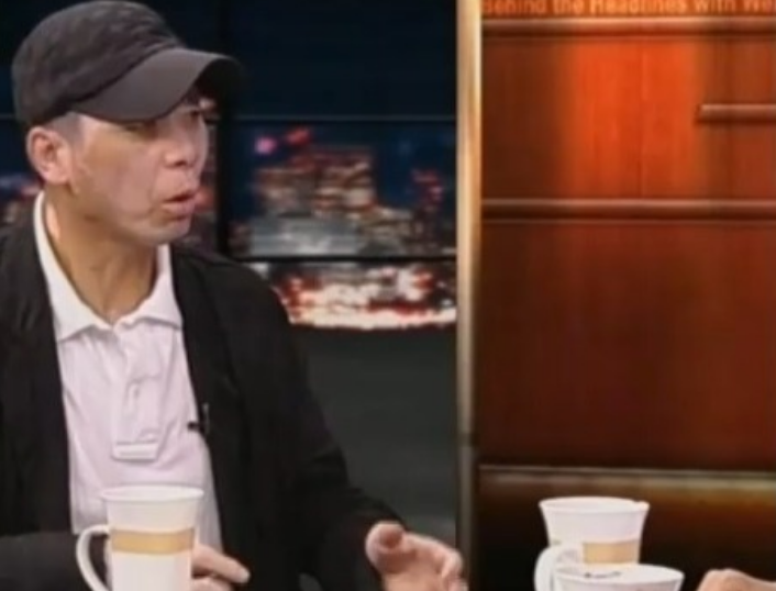 冯小刚：抛弃结婚15年的原配，40岁娶小10岁徐帆