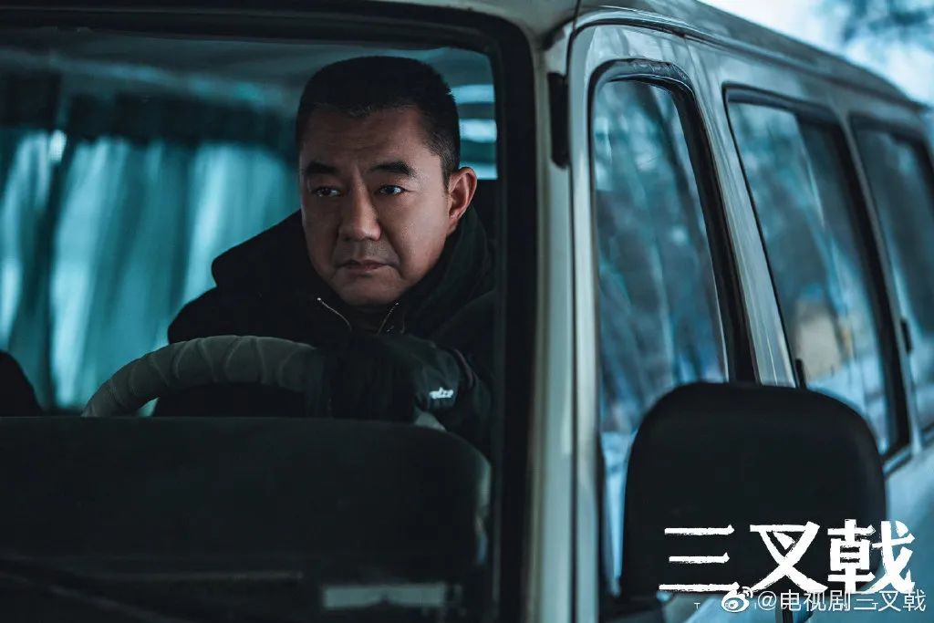 豆瓣8.4，《三叉戟》的看点仅在三位老戏骨身上