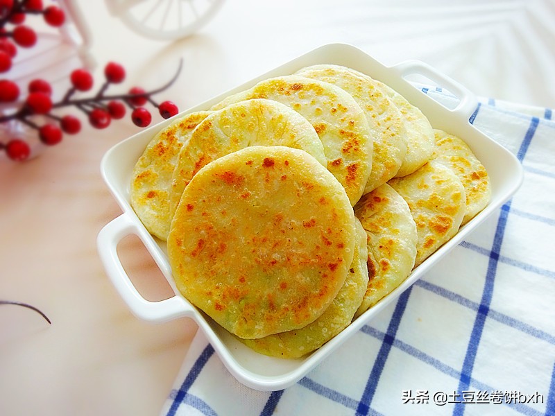 这是孩子超爱的馅饼，香嫩有营养，凉了也软软的，每次至少吃5个