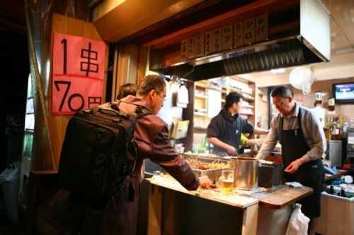 日本社会文化-“立食”的乐趣（大叔乐园的融入指南）