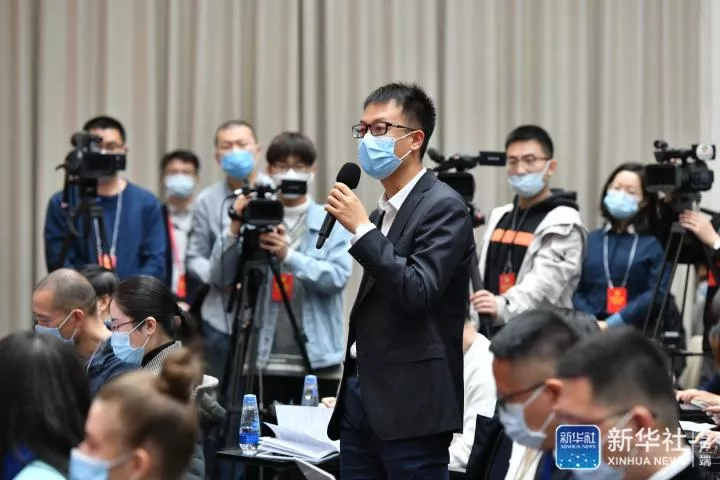 首场中共中央新闻发布会,外媒记者尖锐提问!