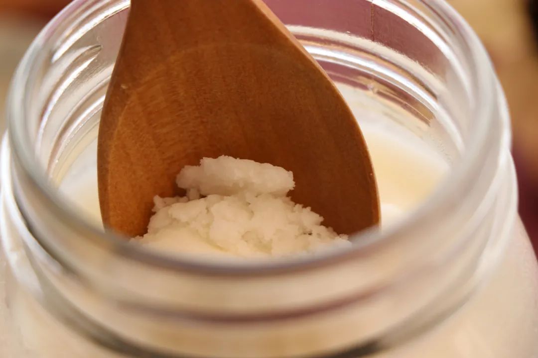 不用看火 不吸油烟 用这个方法炸猪油又白又香 放一年不变味