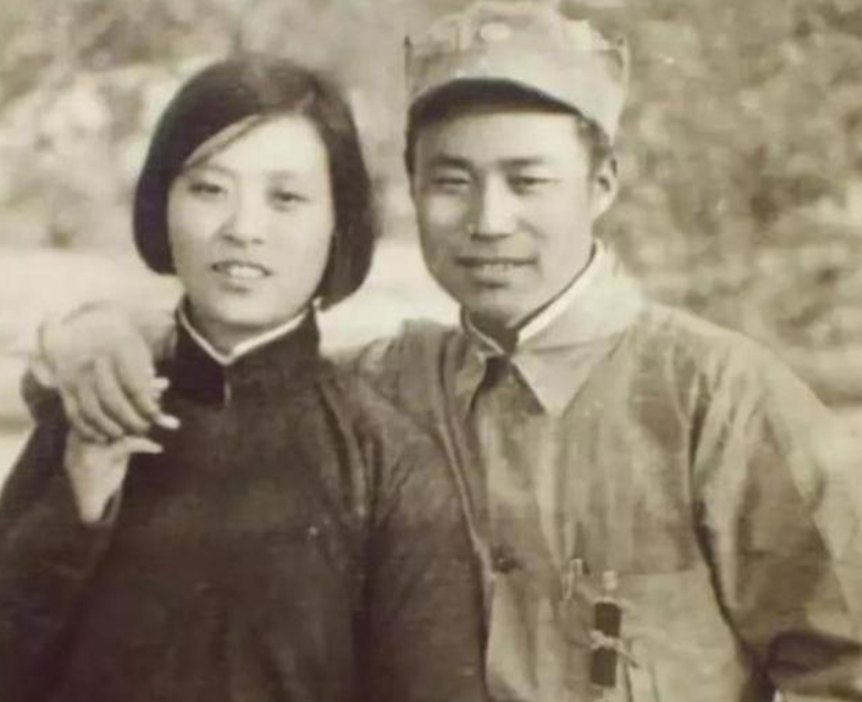 王近山妻子：一封举报信，丈夫从中将降为大校，晚年悔恨不已