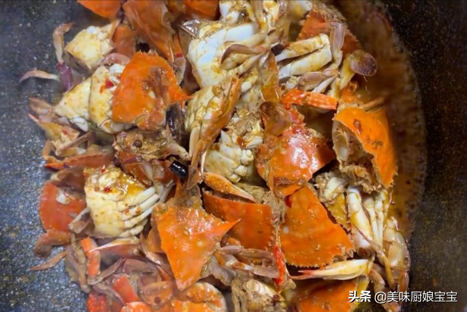 Sharing the recipes of spicy crabs, the spicy crabs made in this way, my husband drools when he smells them