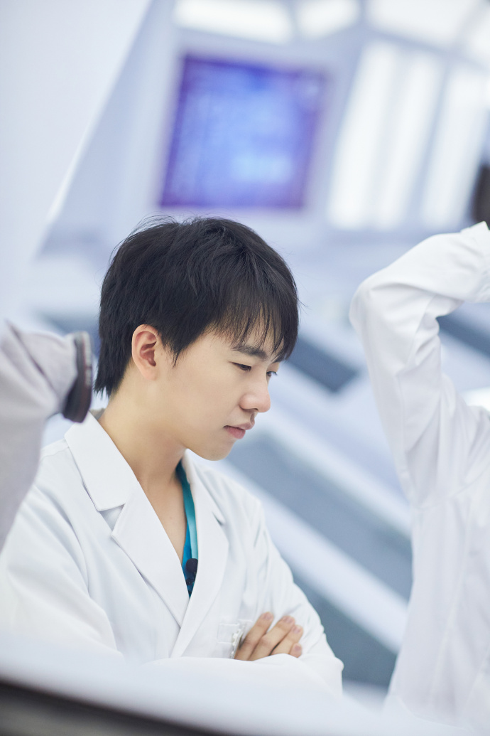 麒麟|《密室大逃脱》郭麒麟全程智商开挂 大张伟说郭麒麟当艺人可惜