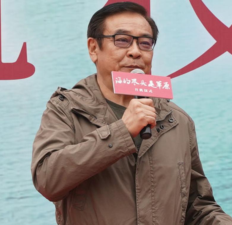 Ding Chengxin's first film is finalized, with the great director Er ...