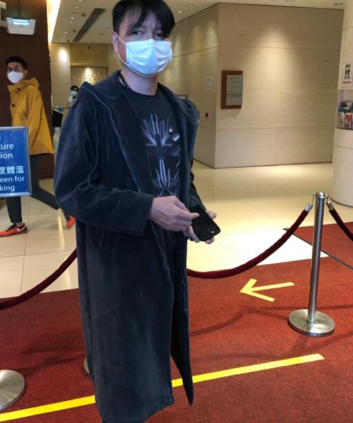 68岁吴孟达因肝癌去世！众星发声悼念，周星驰：非常难过不舍得