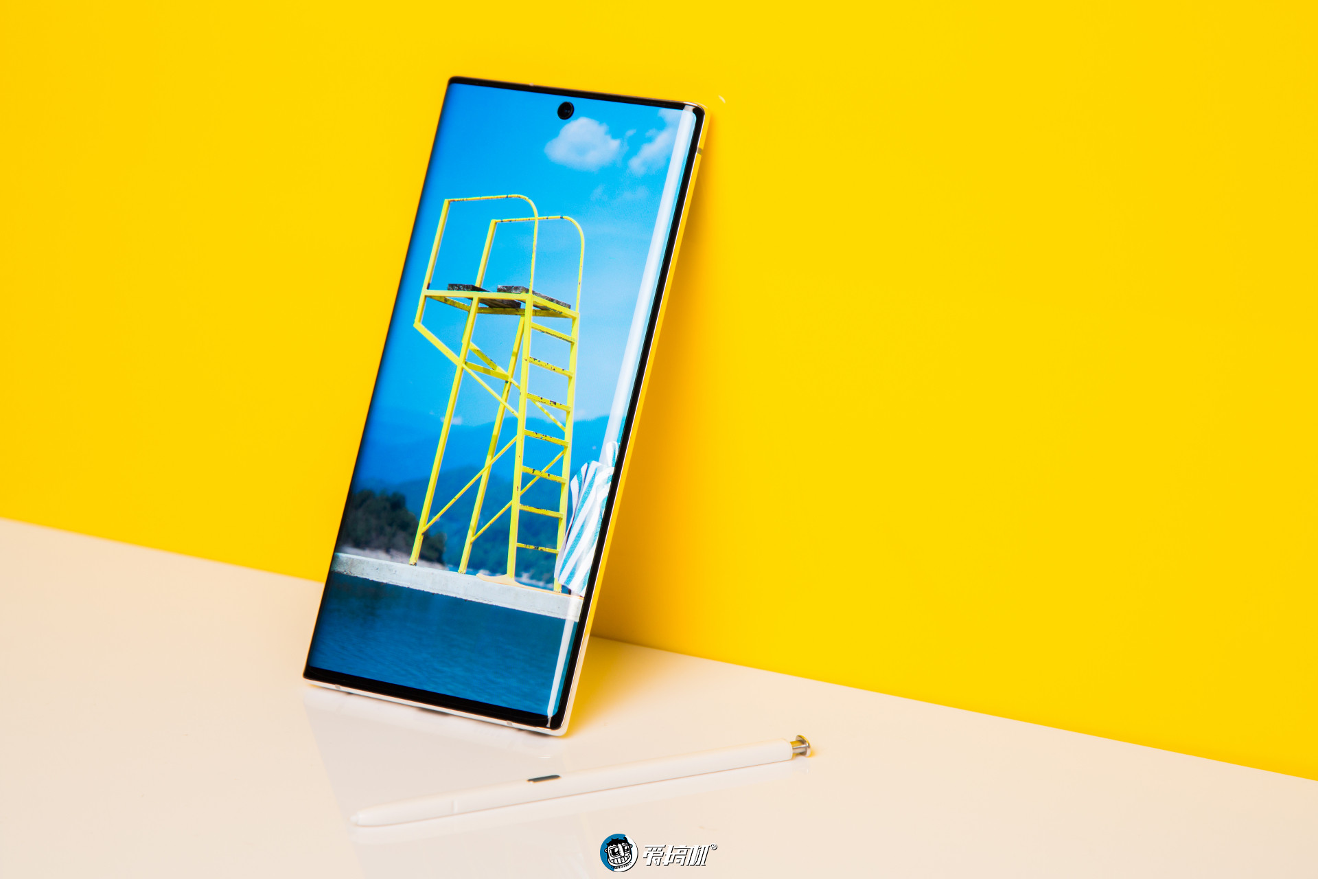 三星Galaxy Note10上手：屏幕是最大的遗憾？