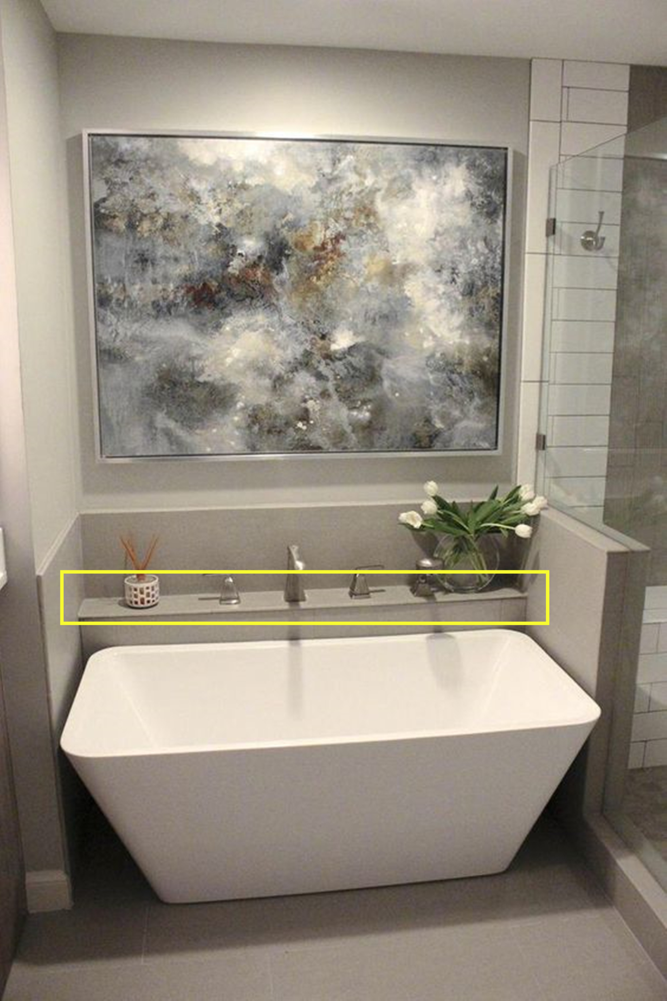 师傅靠谱 听说我家卫生间里要放浴缸 提前为我砌好了10公分窄台 酷生活网