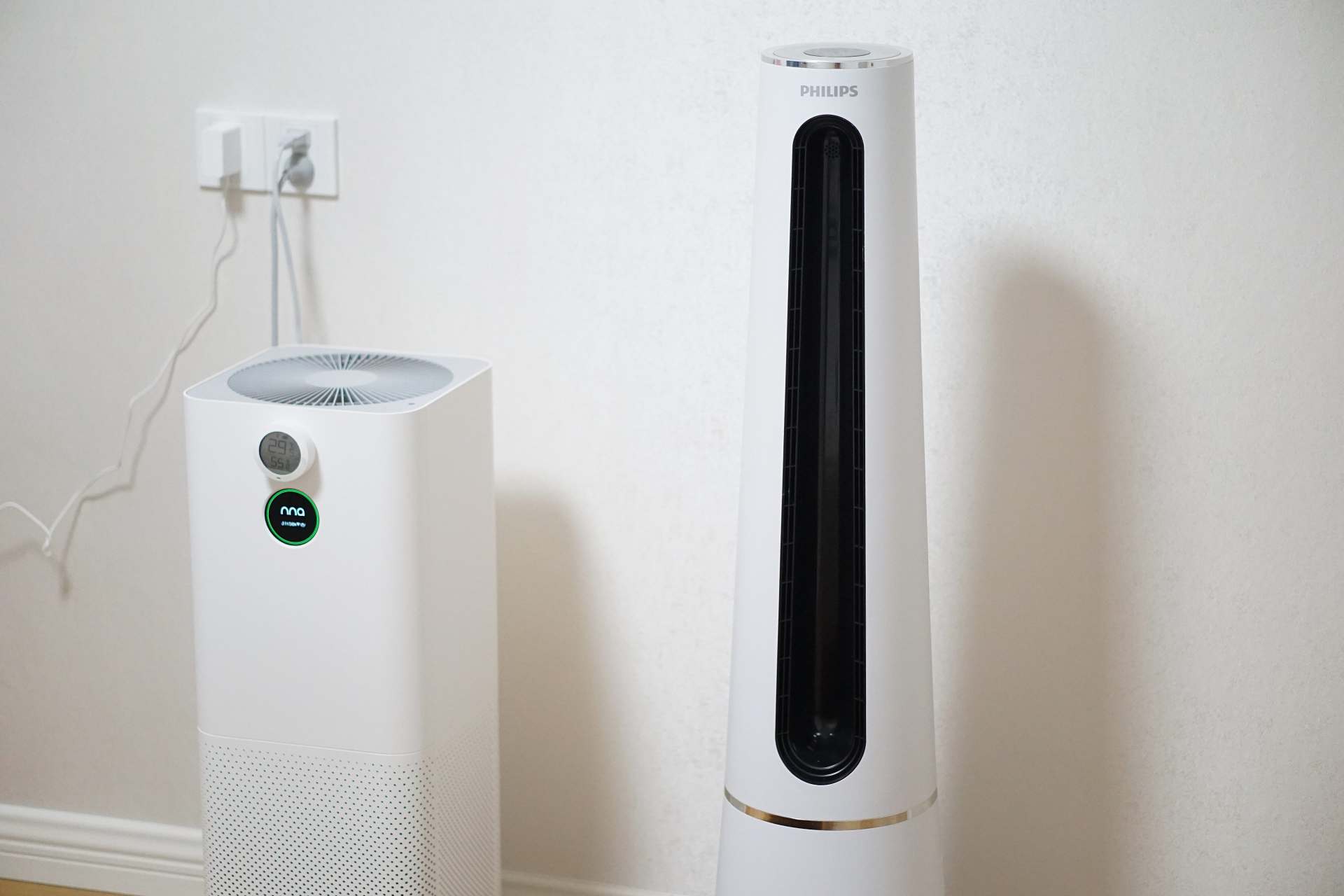 The wind is loud and the sound is quiet, and the bladeless tower fan is