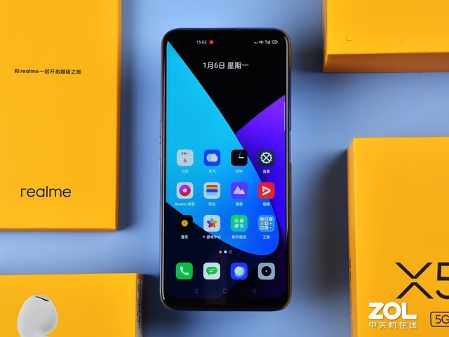 2499元起realme 真我X50全面評(píng)測(cè)，年輕人就得買(mǎi)這樣的5G手機(jī)
